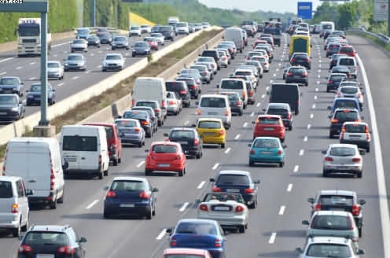 Traffic Chaos Expected-on UK roads 2 Traffic Chaos is expected