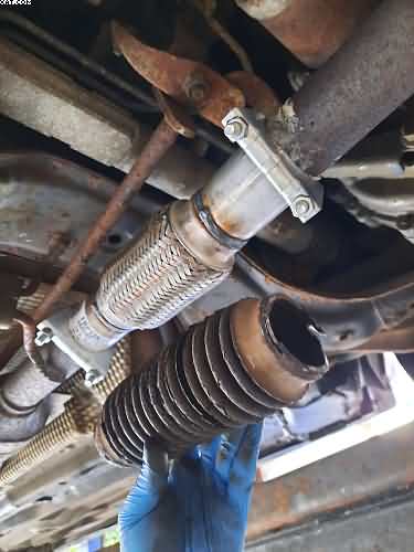 Rover Exhaust Flexi Pipe Fitted 1 Rover Exhaust Flexi Pipe Fitted