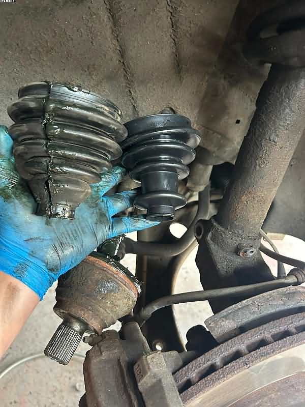 Hyundai Drive Rubbers Replaced 3 Hyundai Drive Rubbers Replaced