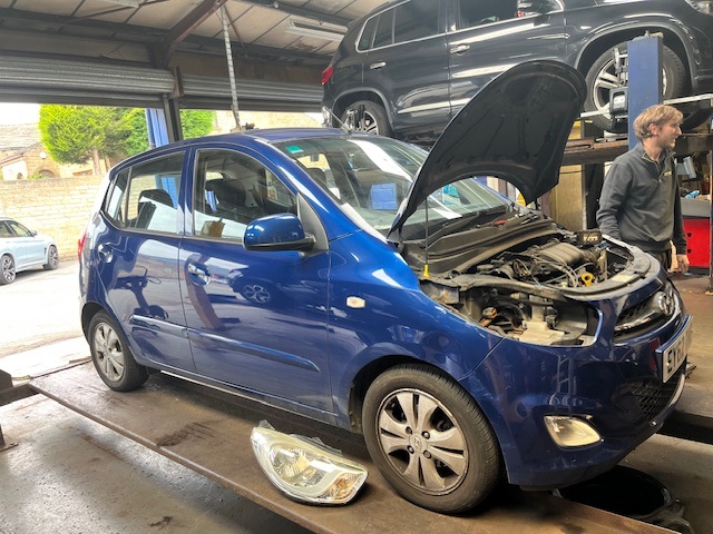 Hyundai i10 with Radiator leak