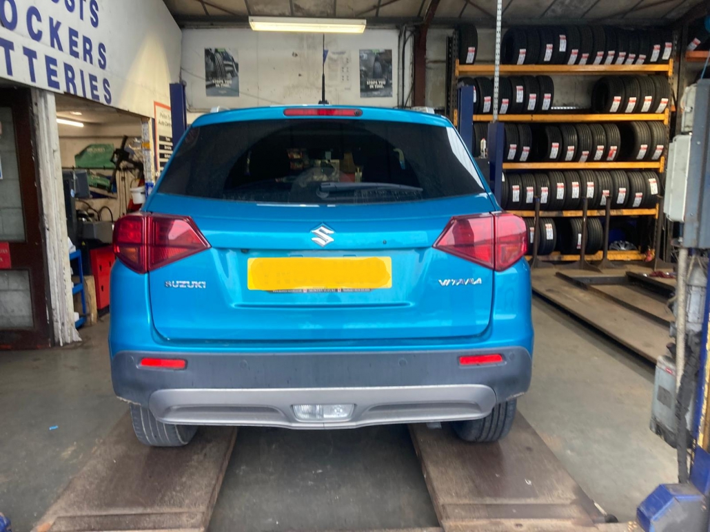 suzuki-vitara-roadx-tyres-halifax