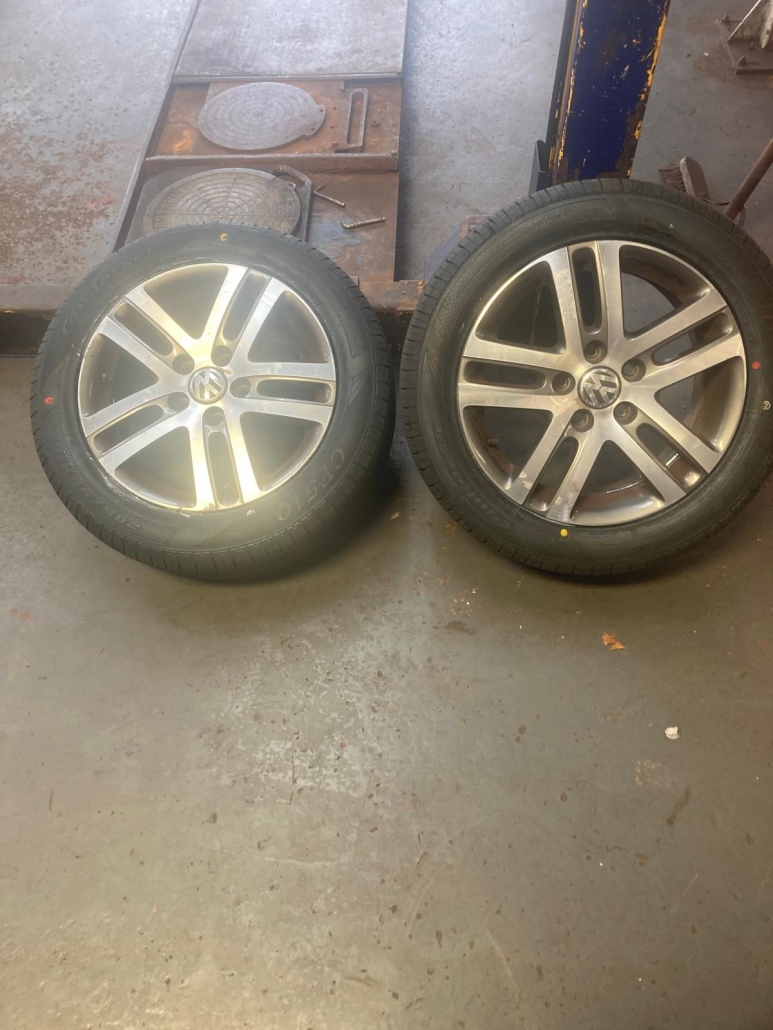 VW Golf for Budget Tyres