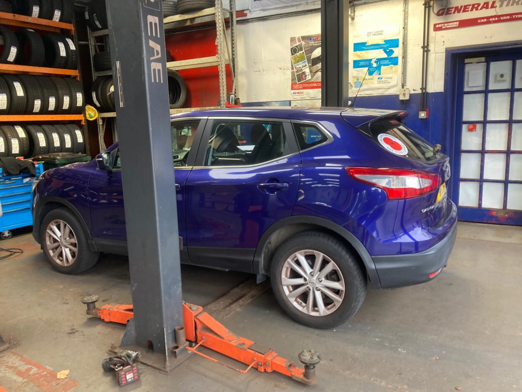 nissan-qashqai-roadx-tyres-halifax