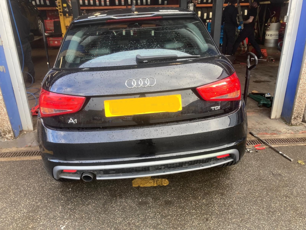 audi-A1-dangerous-tyre