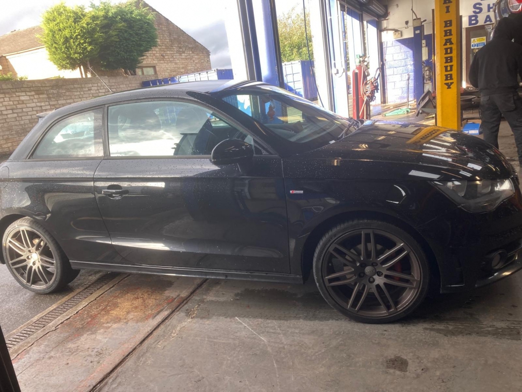 audi-A1-dangerous-tyre