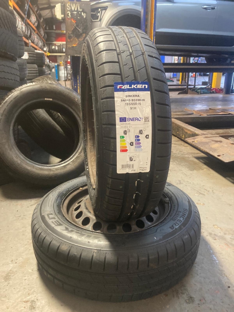 vw-golf-falken-tyres