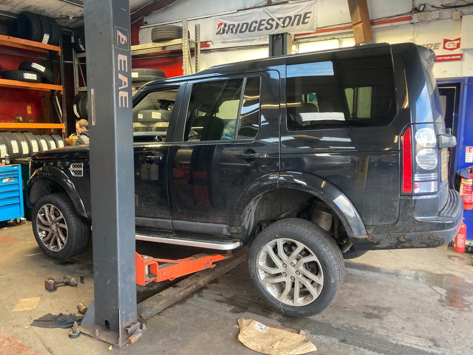 Discovery fits Landsail Tyres