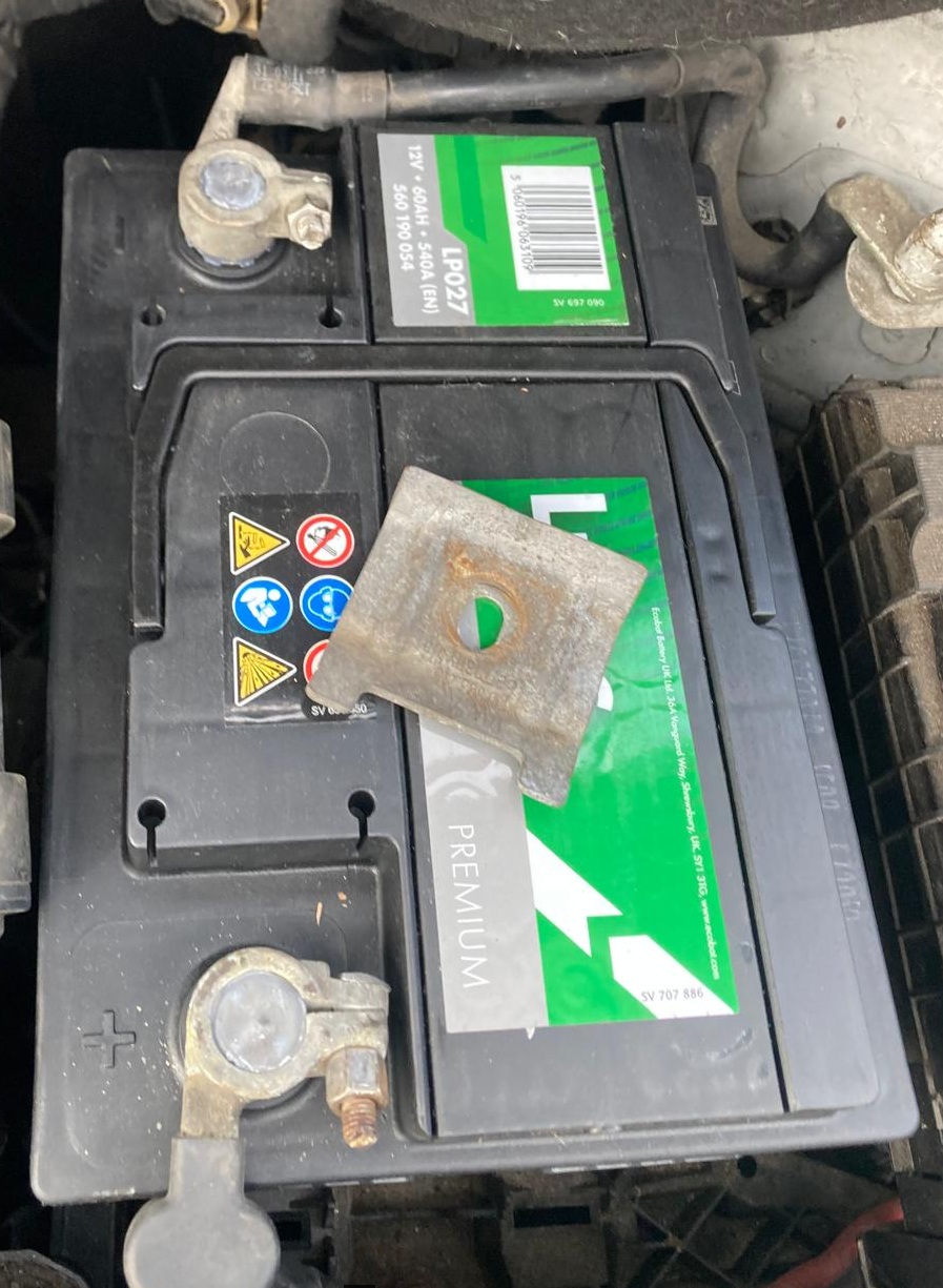 VW Caddy for New Lucas Battery Fitting