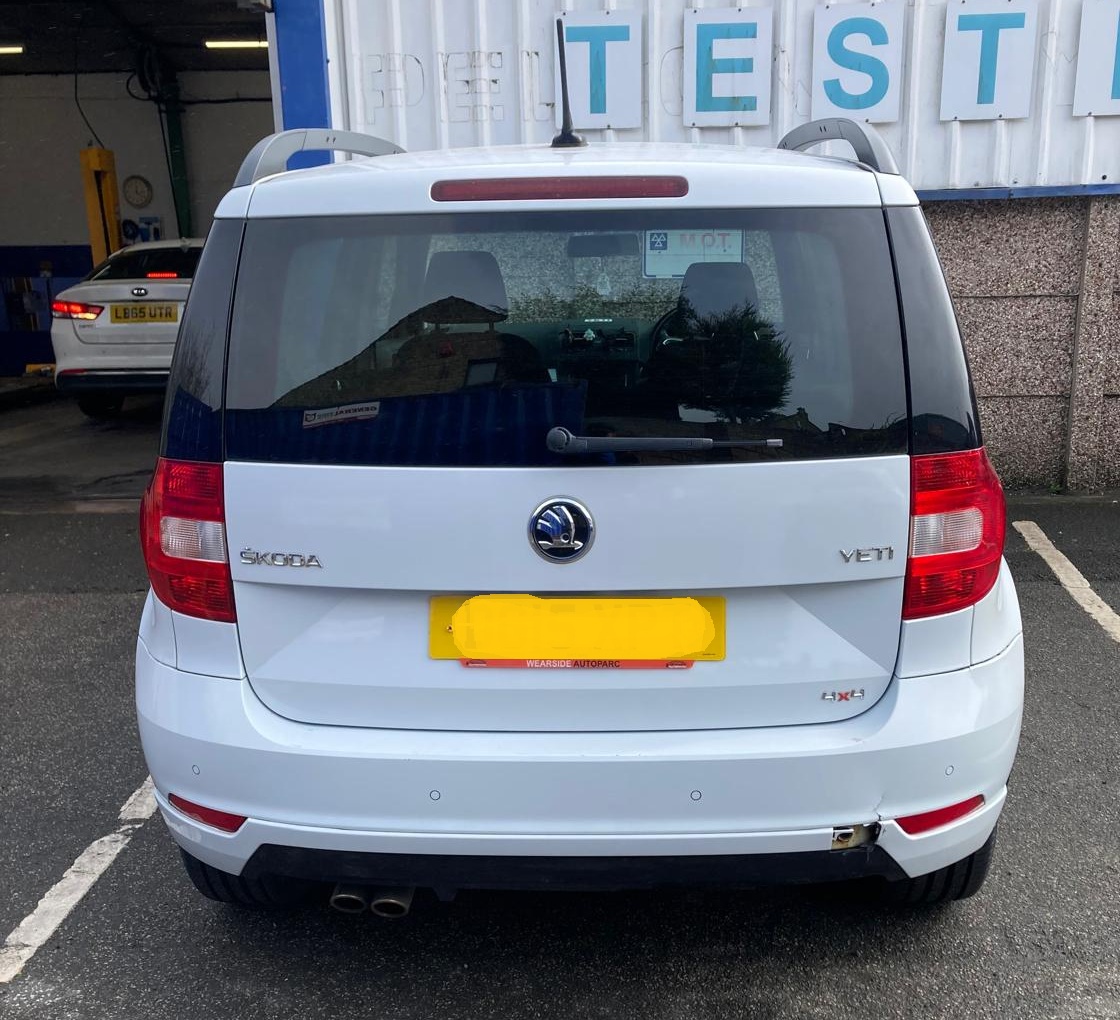 Skoda Ven for Delinte D52 Tyres