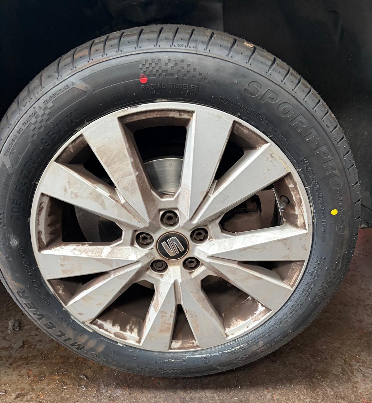 Seat Arona for Brakes and Tyres