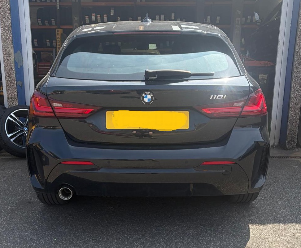 BMW 118i Award-Winning Pirelli