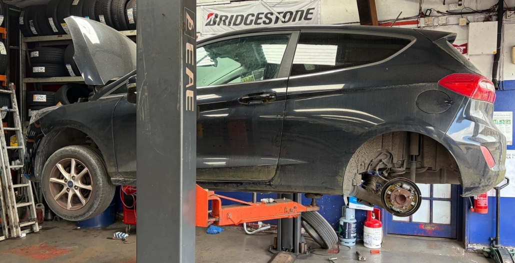 Ford Fiesta Rear Brake Shoe Replacement