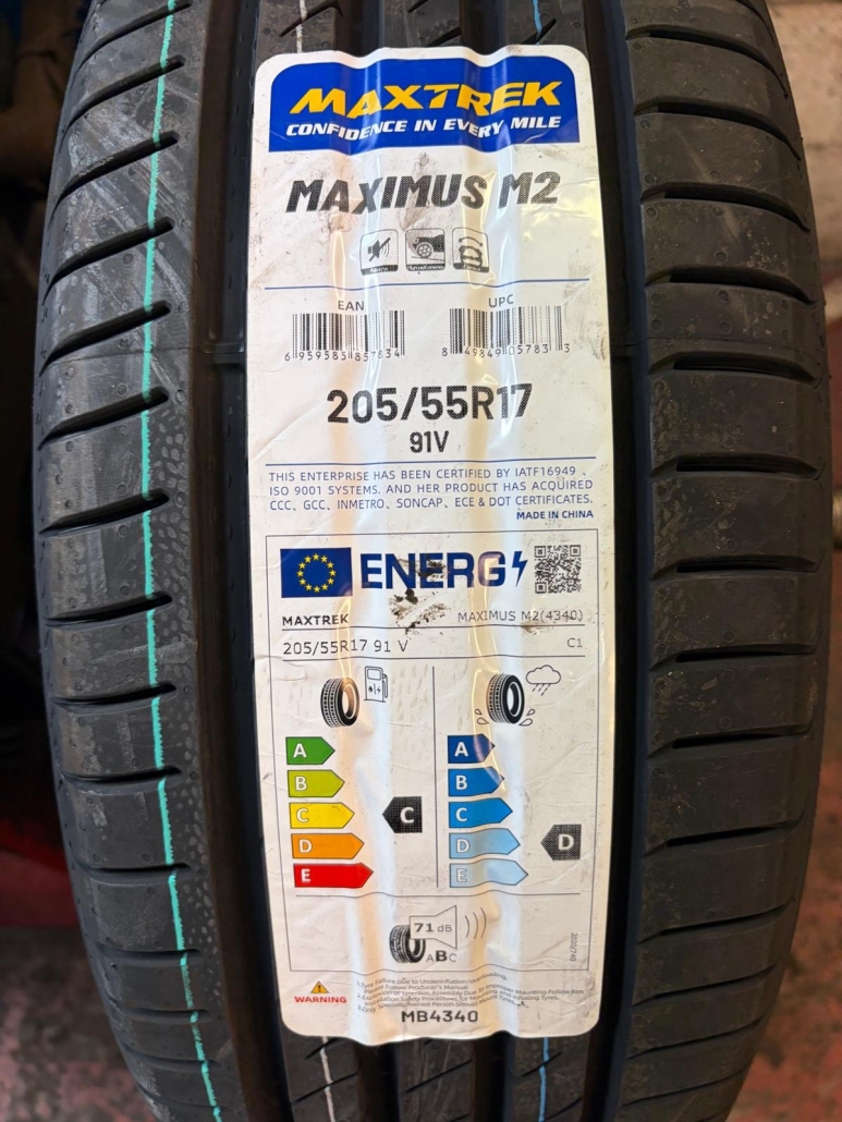 Renault Captur with Noisy Tyres